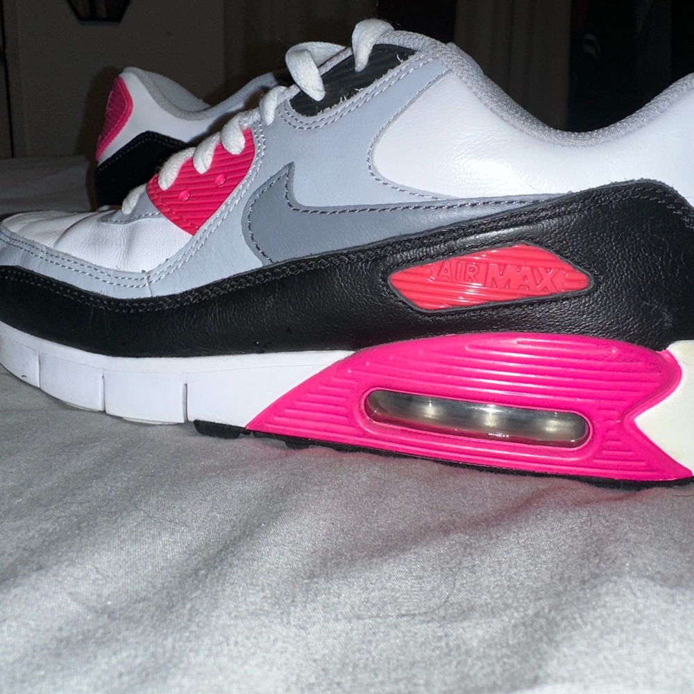 Nike Air Max 90 NIKEiD Women’s Size 9